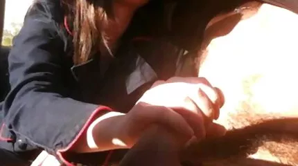 Бі Бі мастурба мастурбує голену кицьку. домашнє порно відео