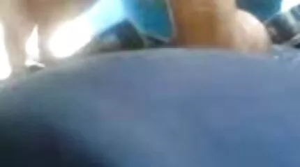 Негритянка знімає стрес від траха в офісі з білою. порно домашнє