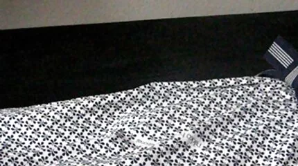 Мачуха в п'яному вигляді заводиться на члені пасинка. порно домашне групове